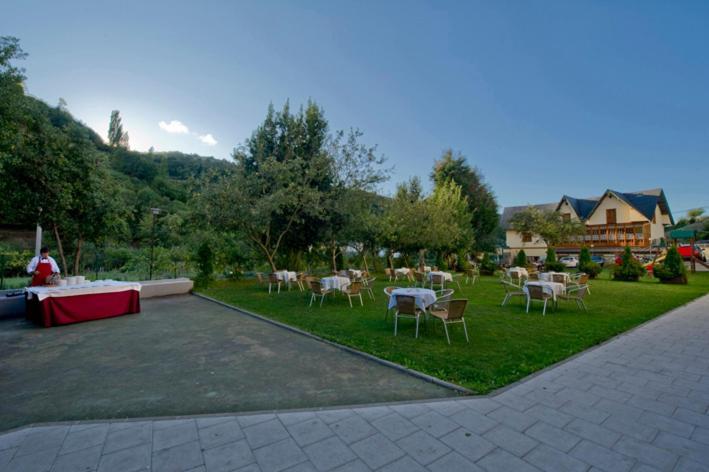 Hotel Restaurante La Casilla Кангас-дель-Нарсеа Экстерьер фото