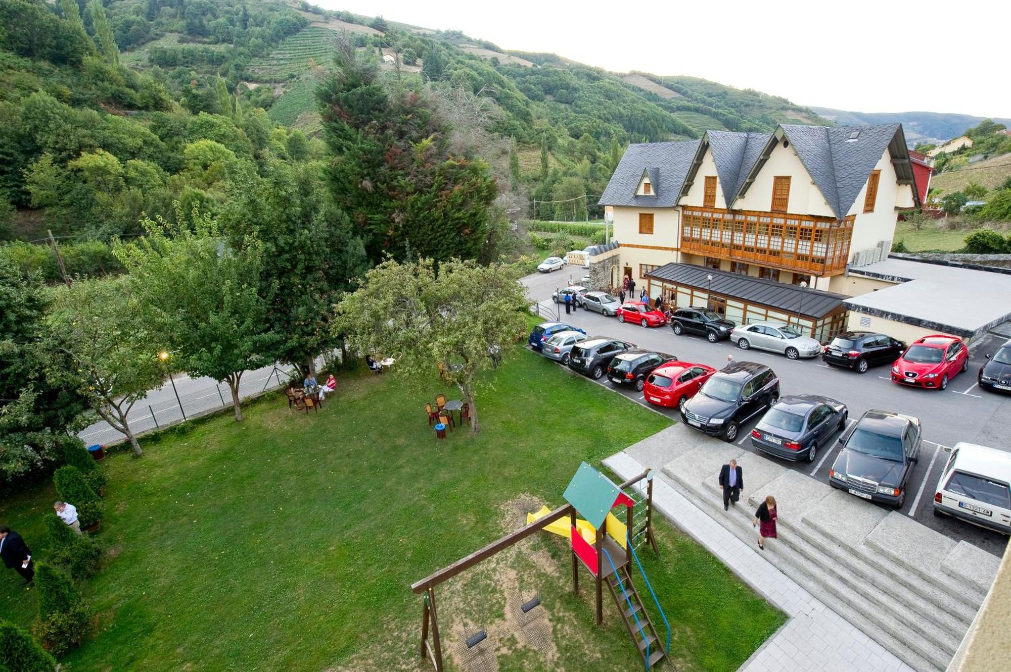 Hotel Restaurante La Casilla Кангас-дель-Нарсеа Экстерьер фото