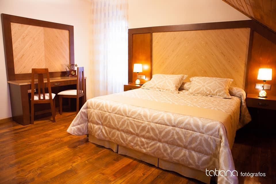 Hotel Restaurante La Casilla Кангас-дель-Нарсеа Экстерьер фото